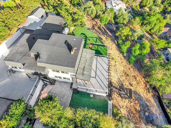 10745 Ridgeview Way, San Jose CA 95127
