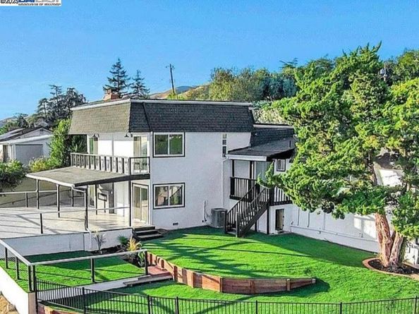 10745 Ridgeview Way, San Jose CA 95127