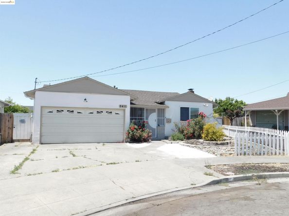 3411 Del Monte Way, San Leandro CA 94578
