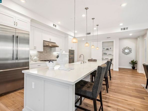 20 Woodbury Highlands Court 10, Lafayette CA 94549