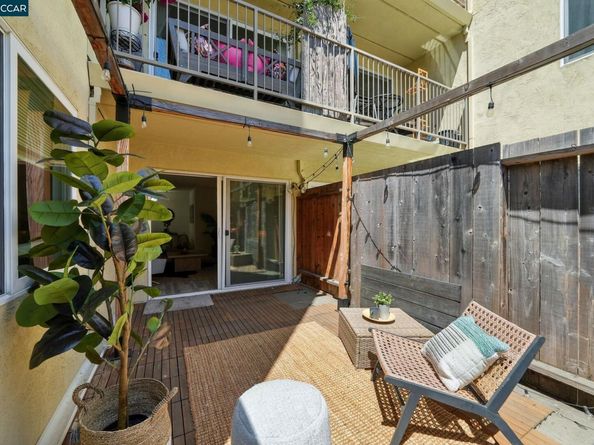 325 Lenox Ave 104, Oakland CA 94610