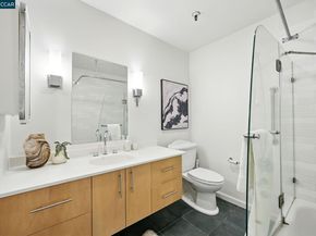 325 Lenox Ave 104, Oakland CA 94610