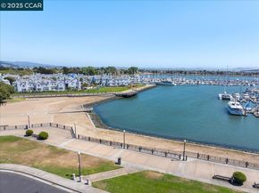 609 Commodore Dr, Richmond CA 94804