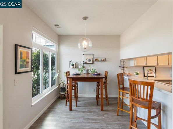 609 Commodore Dr, Richmond CA 94804