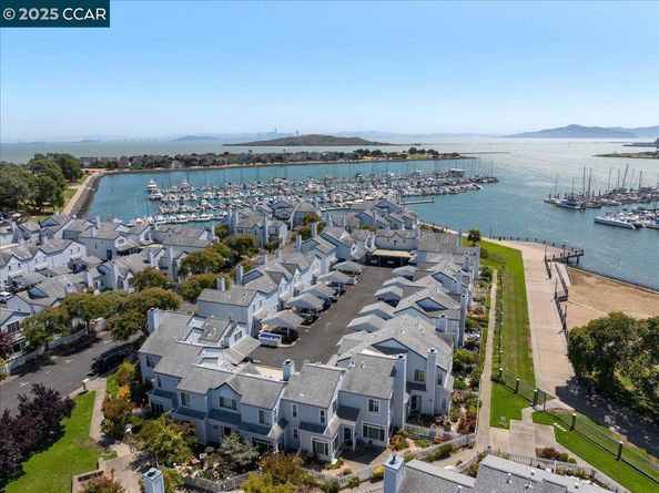 609 Commodore Dr, Richmond CA 94804