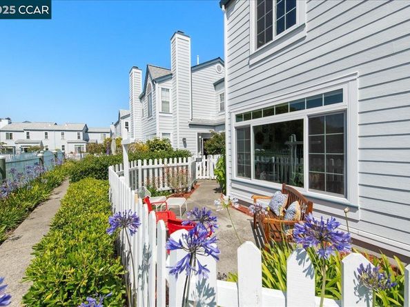 609 Commodore Dr, Richmond CA 94804