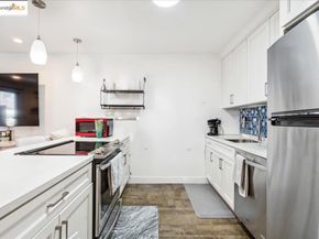 5 embarcadero 130, Oakland CA 94607