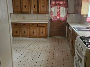 Undisclosed Address #41103609, Oakland CA 94621