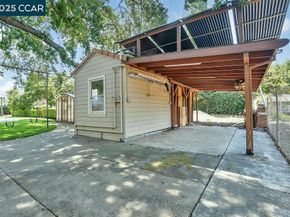 7 Monteira Lane, Martinez CA 94553