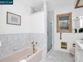 7 Monteira Lane, Martinez CA 94553