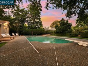 7 Monteira Lane, Martinez CA 94553
