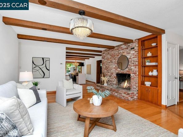 7 Monteira Lane, Martinez CA 94553