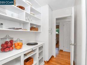 7 Monteira Lane, Martinez CA 94553