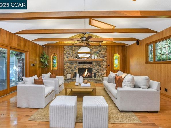 7 Monteira Lane, Martinez CA 94553
