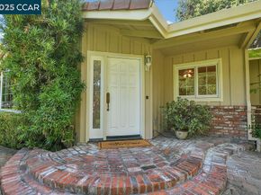 7 Monteira Lane, Martinez CA 94553