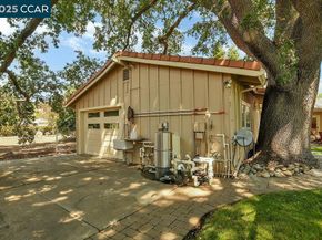 7 Monteira Lane, Martinez CA 94553