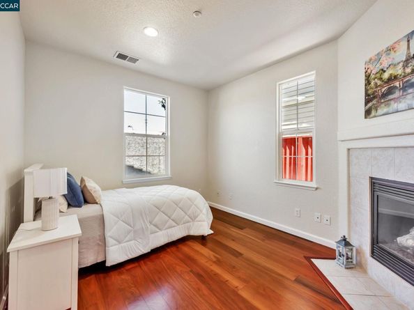 237 Dutra Vernaci Dr, Union City CA 94587