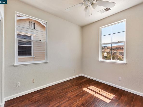 237 Dutra Vernaci Dr, Union City CA 94587