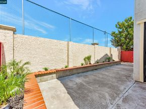 237 Dutra Vernaci Dr, Union City CA 94587