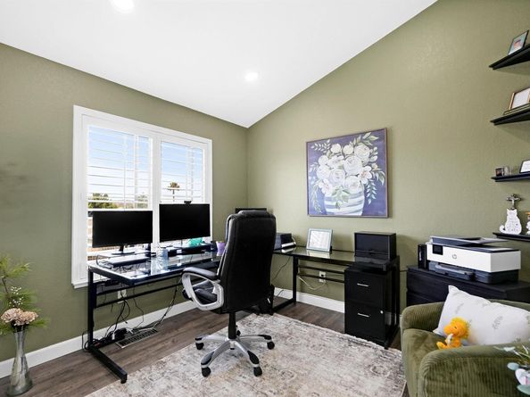 23380 Lakeridge Avenue, Hayward CA 94541