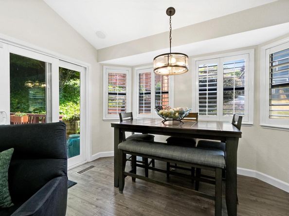 23380 Lakeridge Avenue, Hayward CA 94541