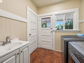 604 56th Street, Oakland CA 94609