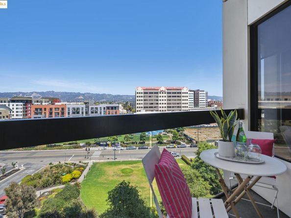 6363 Christie Ave 727, Emeryville CA 94608