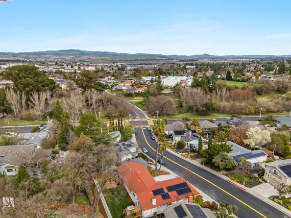 4253 Mirador Dr, Pleasanton CA 94566