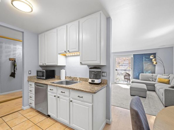 150 Pearl St 106, Oakland CA 94611