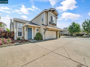 22 Village Square Pl, Pleasant Hill CA 94523