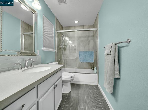 22 Village Square Pl, Pleasant Hill CA 94523