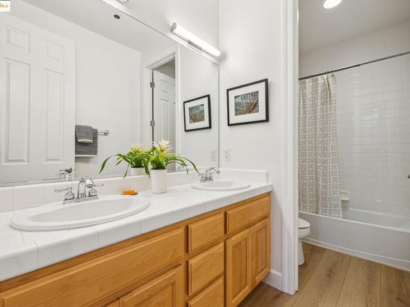 230 Drakes Bay Ct, Richmond CA 94801