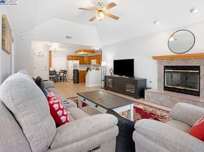 16935 Sugar Pine Dr, Morgan Hill CA 95037