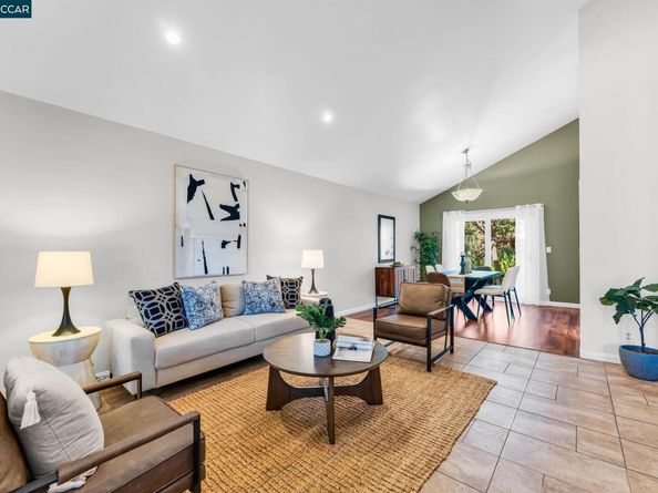 66 Midhill Rd, Martinez CA 94553