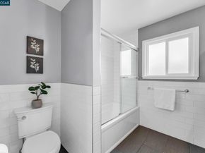 66 Midhill Rd, Martinez CA 94553