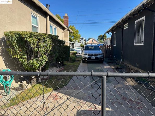 1937 87th Avenue, Oakland CA 94621