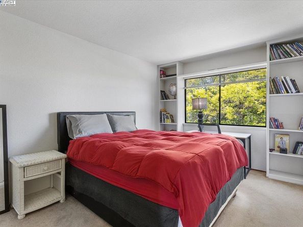 6444 Boone Dr, Castro Valley CA 94552