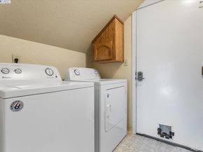 6444 Boone Dr, Castro Valley CA 94552