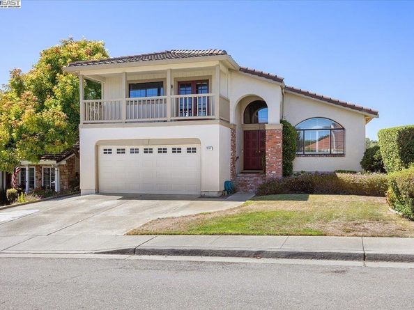 6444 Boone Dr, Castro Valley CA 94552