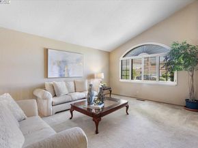6444 Boone Dr, Castro Valley CA 94552
