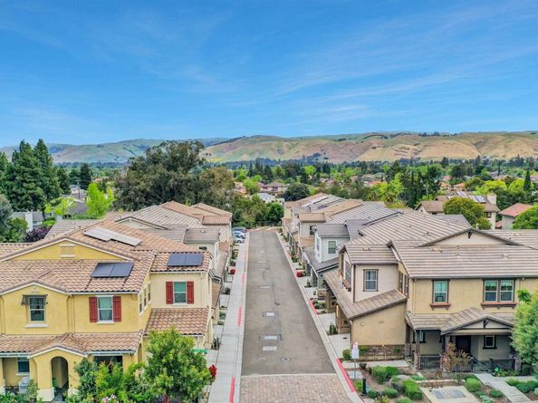 41538 Casabella Cmn, Fremont CA 94539