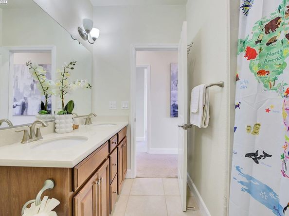 41538 Casabella Cmn, Fremont CA 94539