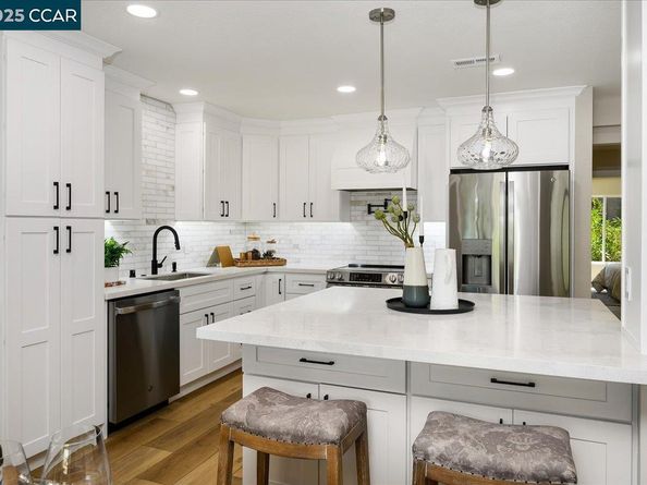 2601 Pine Knoll Dr 4, Walnut Creek CA 94595