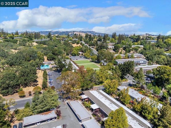 2601 Pine Knoll Dr 4, Walnut Creek CA 94595