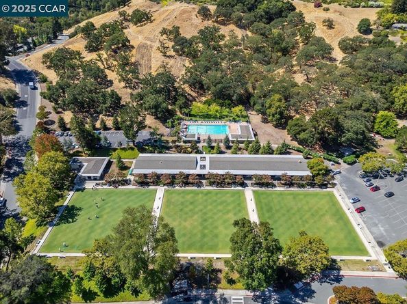 2601 Pine Knoll Dr 4, Walnut Creek CA 94595