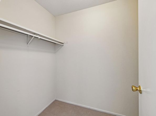 1142 Holly St, Alameda CA 94502