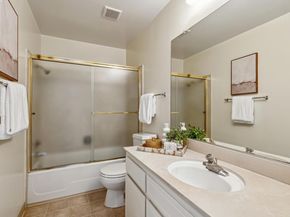 1142 Holly St, Alameda CA 94502