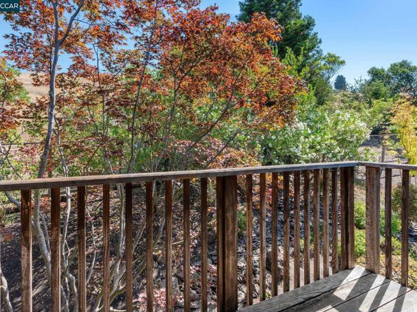 127 Devin Dr, Moraga CA 94556