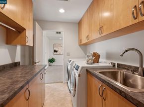 127 Devin Dr, Moraga CA 94556