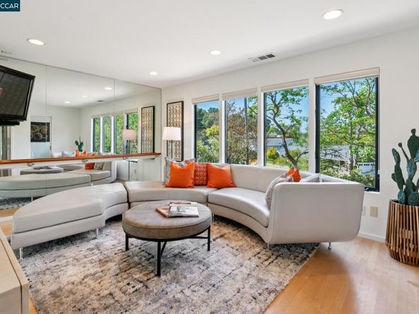 127 Devin Dr, Moraga CA 94556